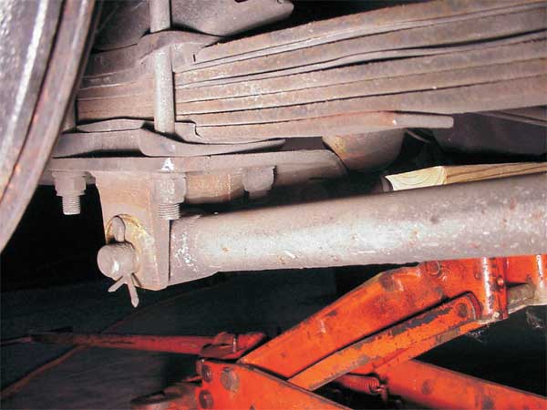 Traction Bar Attachment to Axle